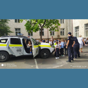 Lecție de educație rutieră, la Liceul Teoretic „Academician Constantin Sibirschi”